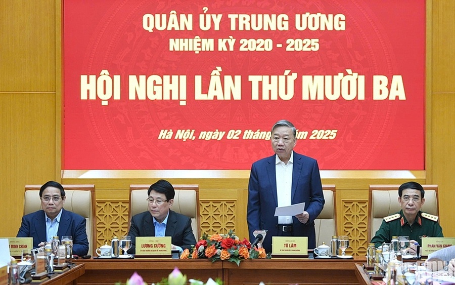 Quan uy Trung uong anh 1