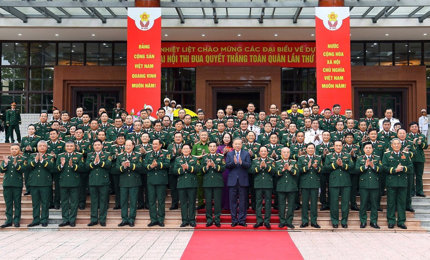 Tong Bi thu Quan doi anh 4