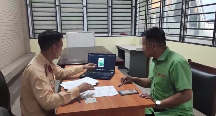Xu phat tai xe,  xe khach,  Nha xe o ho,  Xe khach o ho,  Tai xe o ho anh 2