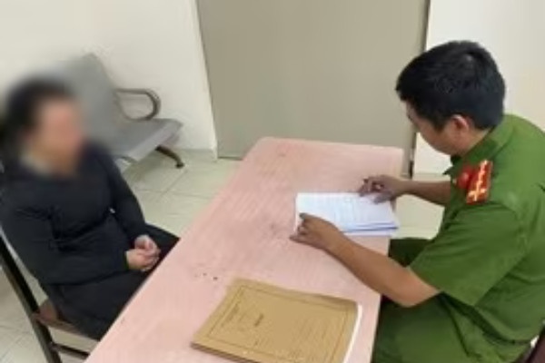 cuop xe may,  dien thoai va tien anh 1