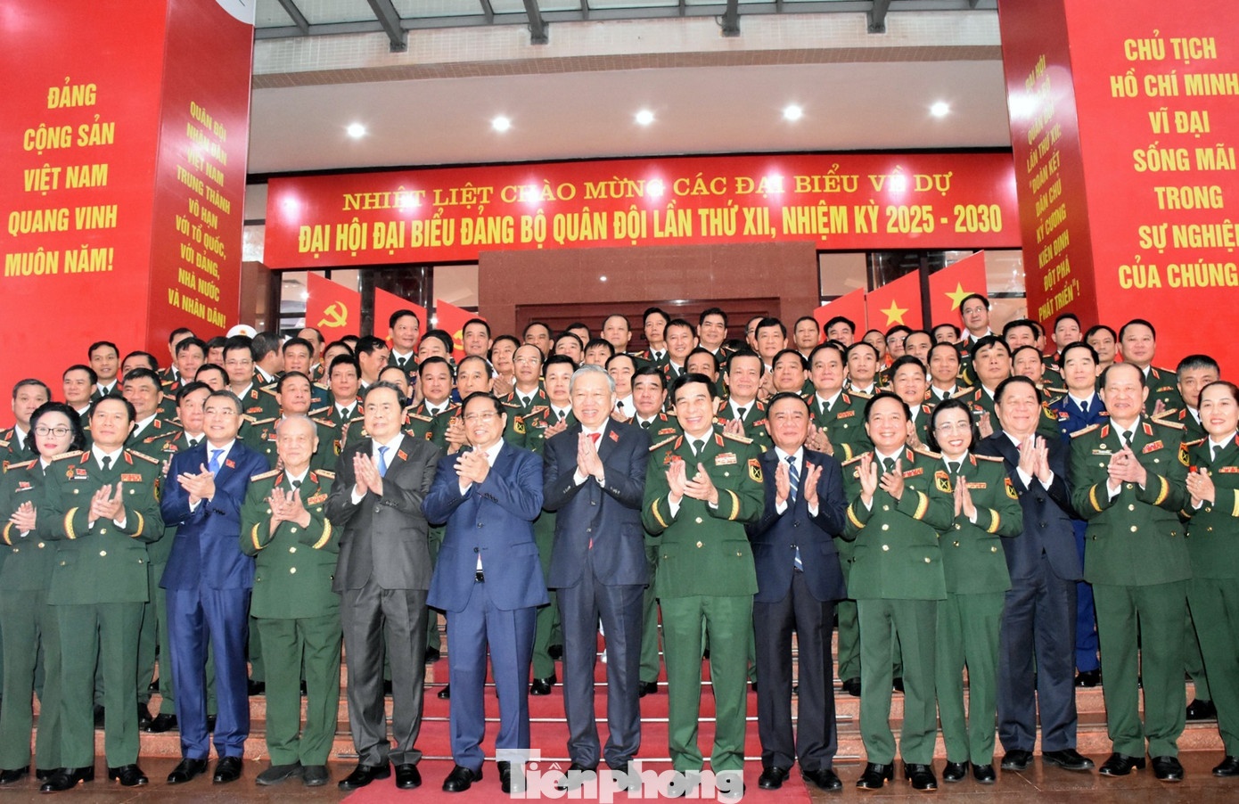 Dang bo Quan doi anh 1