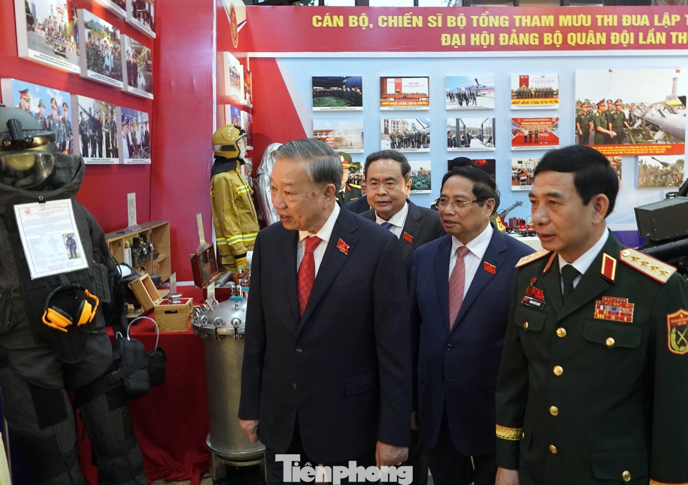 Dang bo Quan doi anh 2