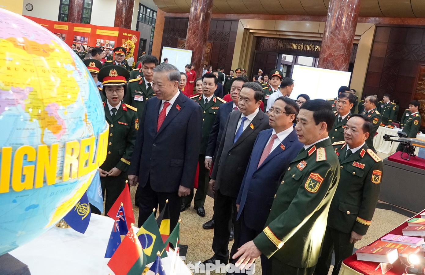 Dang bo Quan doi anh 3