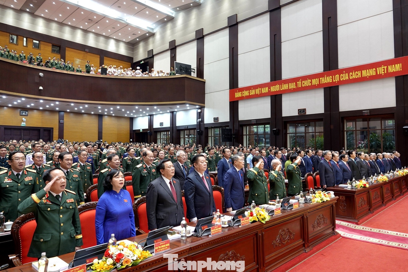 Dang bo Quan doi anh 6