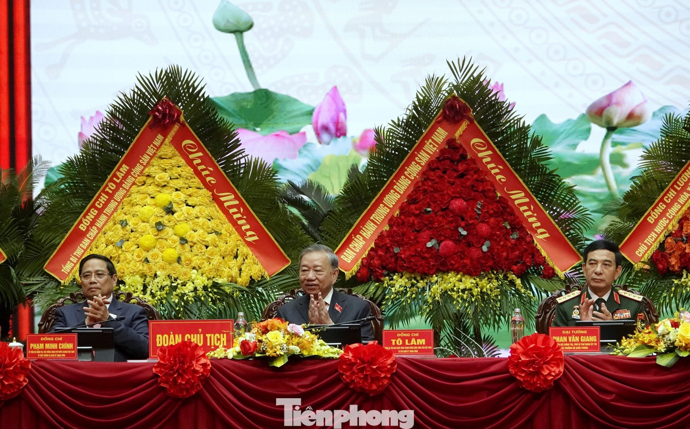 Dang bo Quan doi anh 7