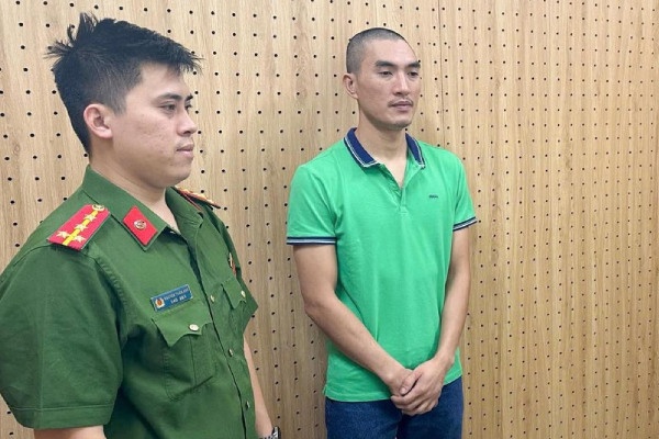 Cuu can bo ngan hang lua dao gan 8 ty dong hinh anh