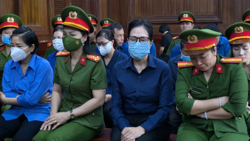 Tong giam doc SJC,  SJC mien Trung,  Le Thuy Hang anh 2