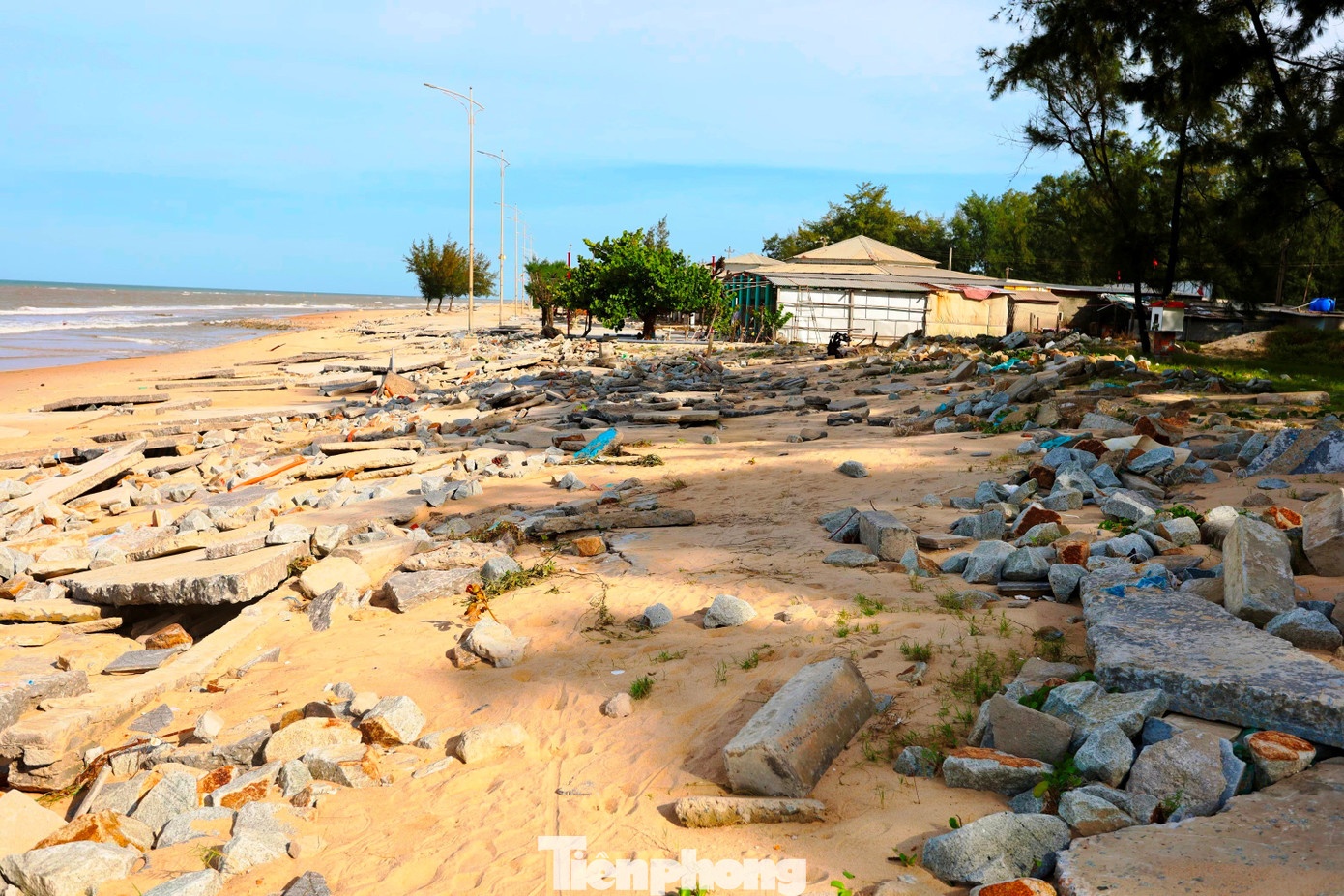 Bai bien Hue bao Bualoi anh 2