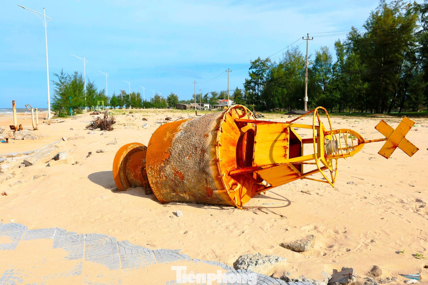 Bai bien Hue bao Bualoi anh 4