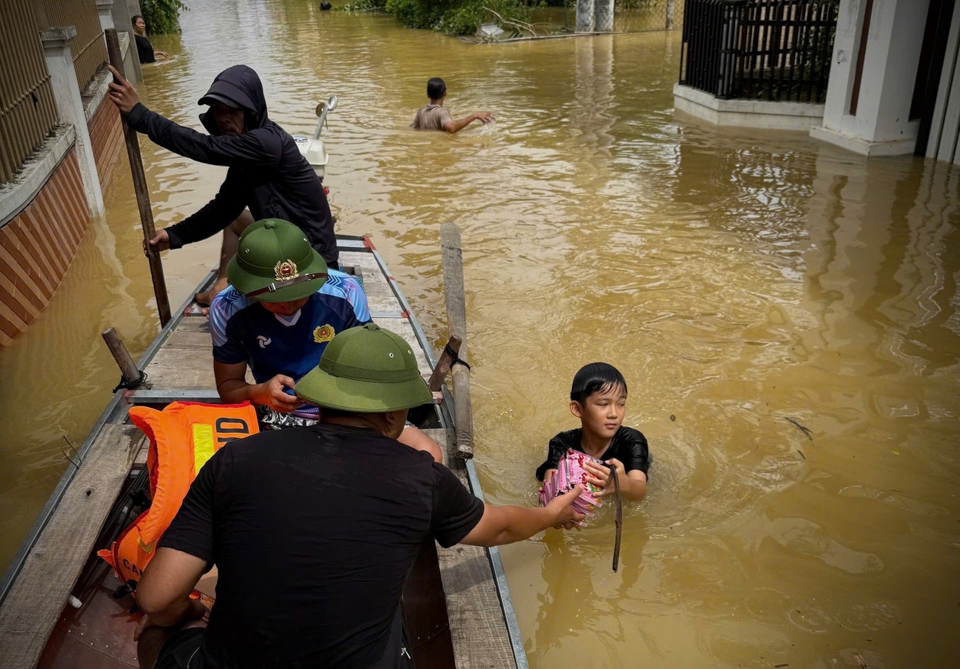 Bao so 11 bao Matmo anh 3