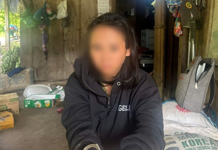Bi danh,  doa sat hai anh 1