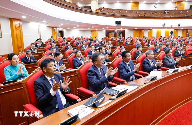 Hoi nghi Trung uong 13 anh 10