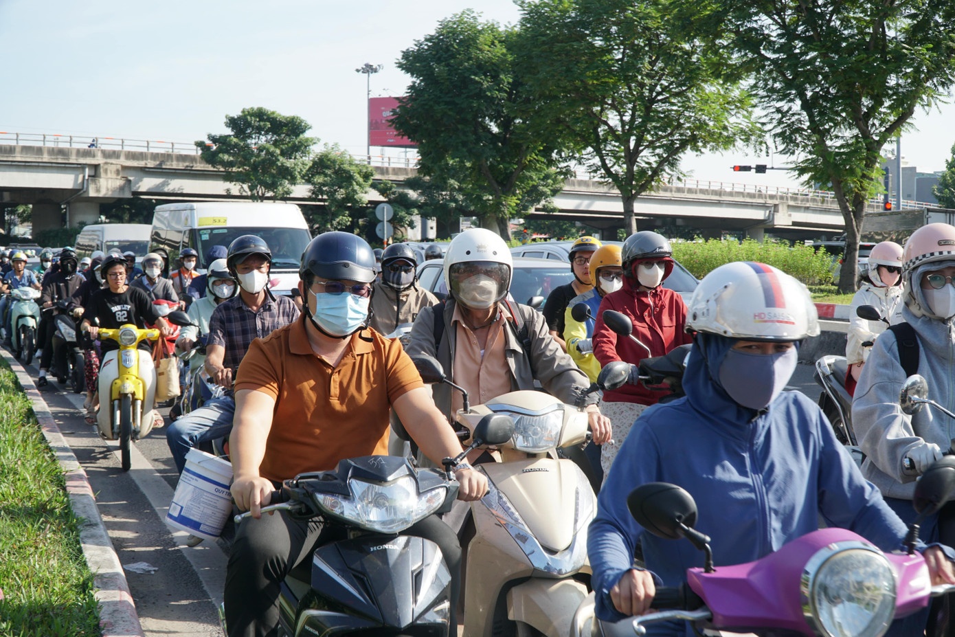 Ket xe TP.HCM Sai Gon anh 7