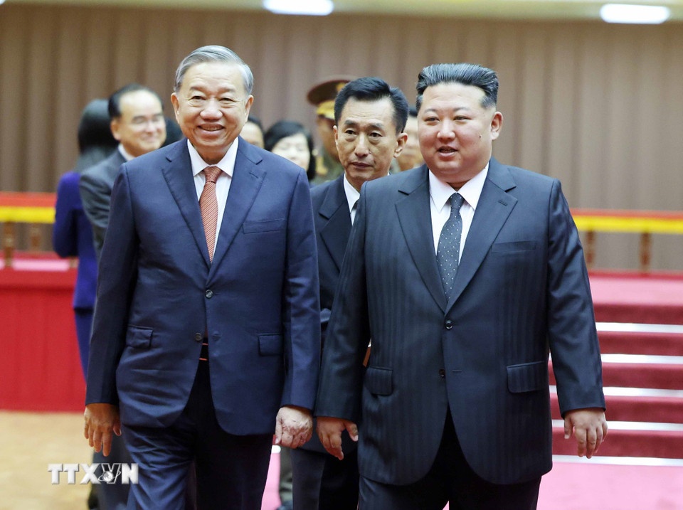 To Lam Kim Jong Un anh 10