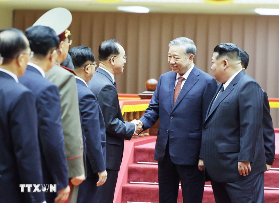 To Lam Kim Jong Un anh 19