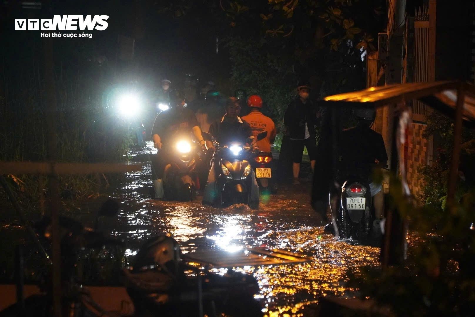 Trieu cuong ngap TP.HCM anh 1