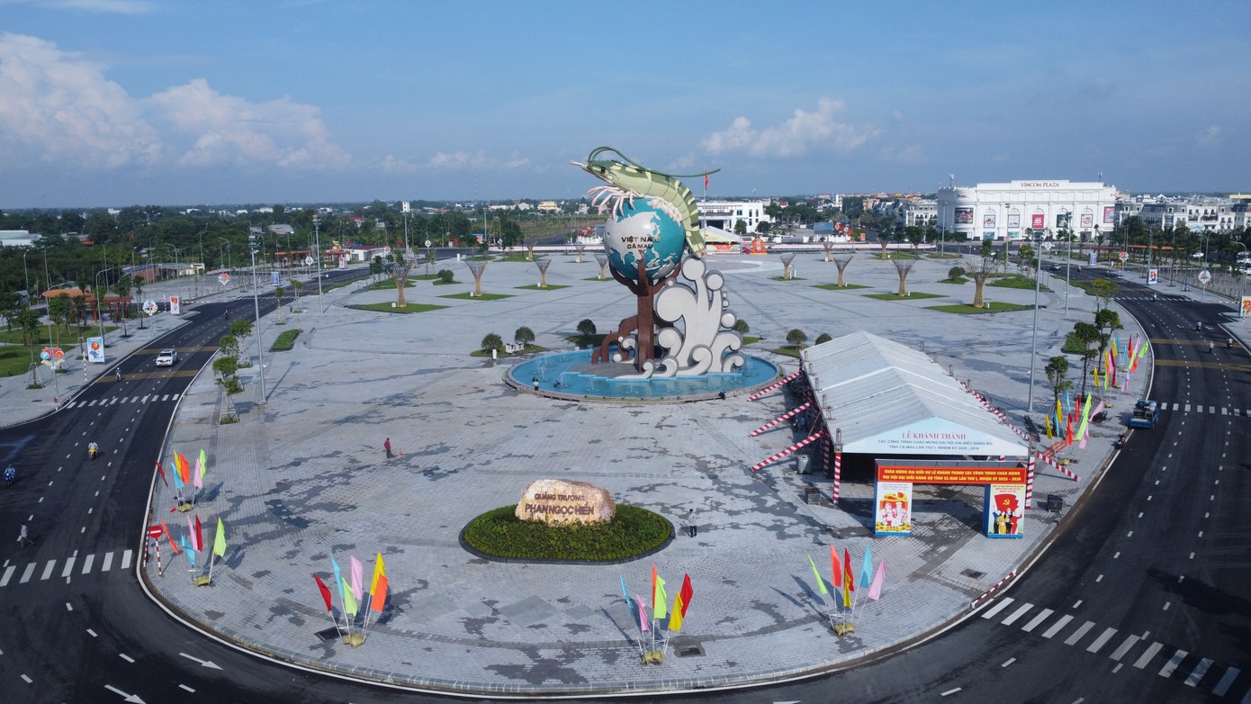 Tuong dai tom Ca Mau anh 5