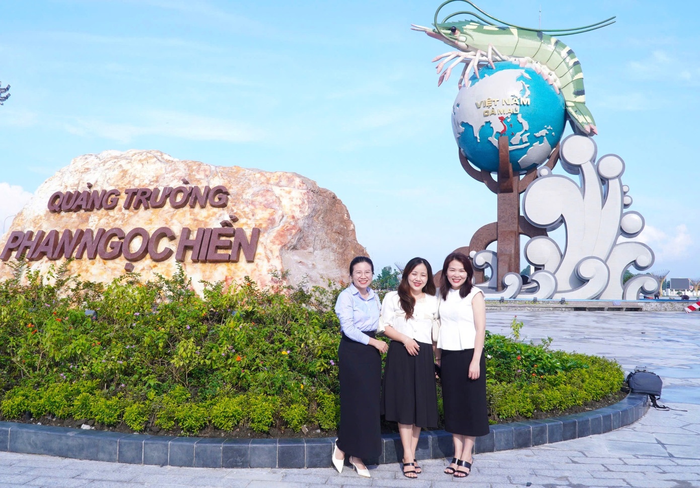 Tuong dai tom Ca Mau anh 6