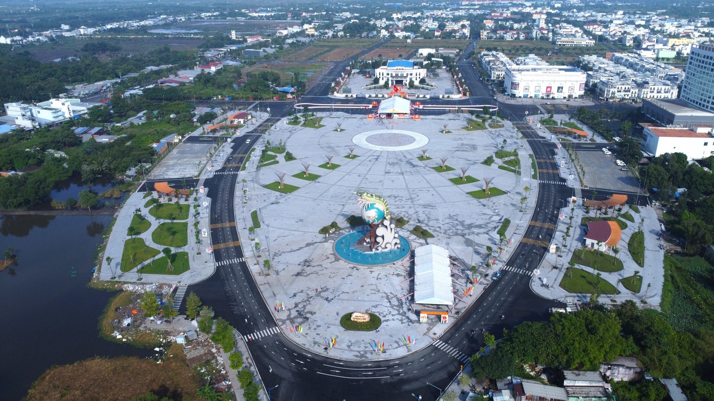 Tuong dai tom Ca Mau anh 8