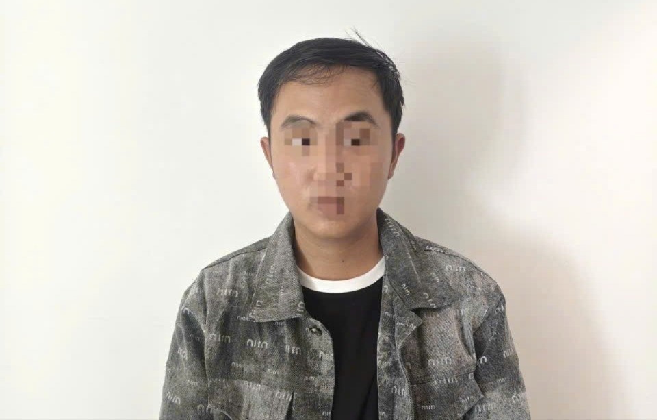 quen qua mang,  du do,  vao khach san anh 1