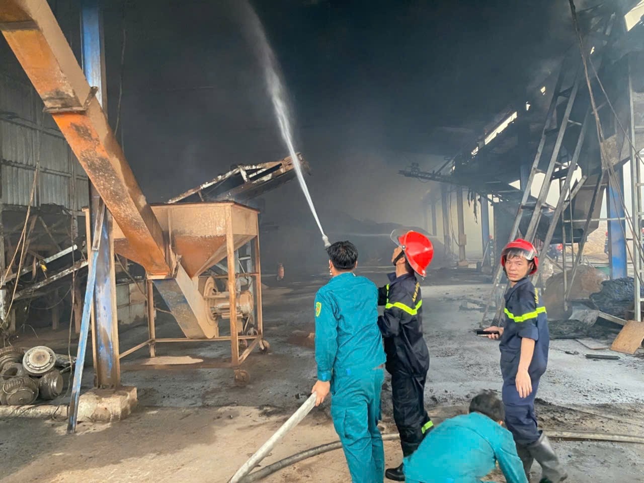 Chay xuong Phuoc Hoa TP.HCM anh 6