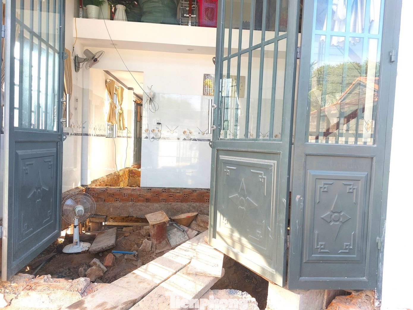 Xay nha nham dat TP.HCM anh 9