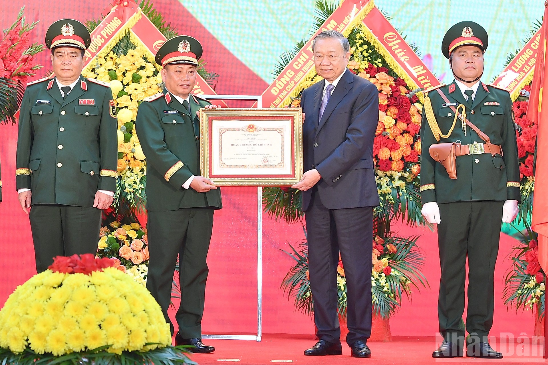 Tong cuc Tinh bao anh 4
