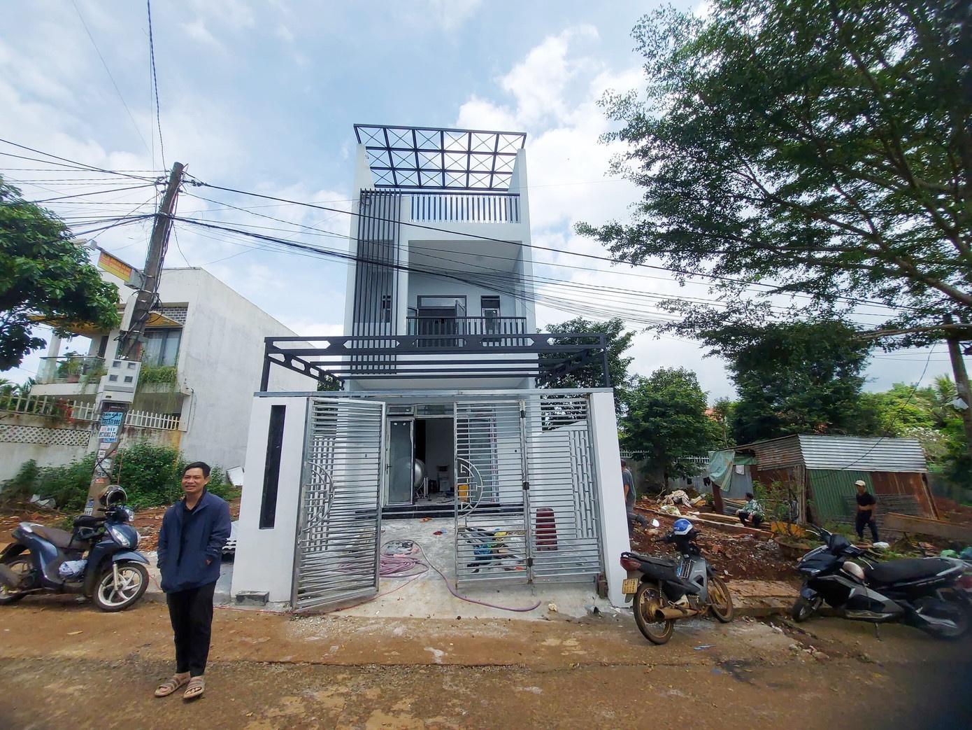 Xay nham dat Dak Lak anh 11