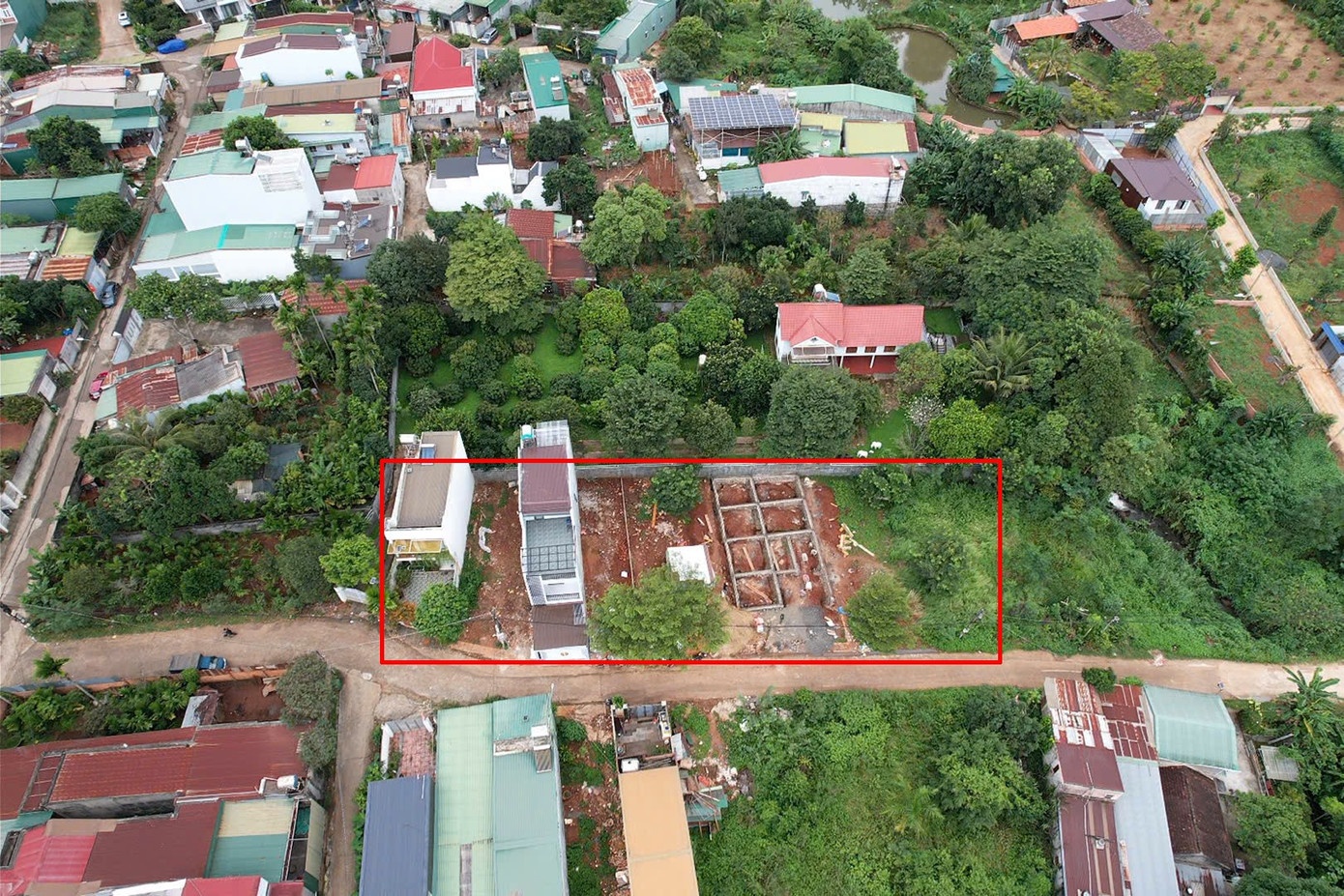 Xay nham dat Dak Lak anh 1