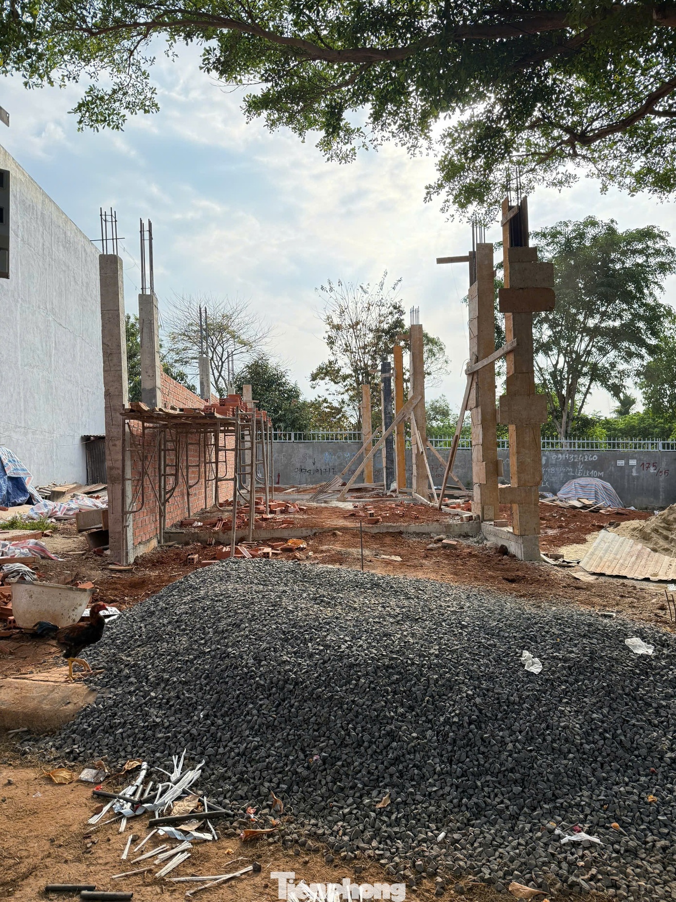 Xay nham dat Dak Lak anh 5