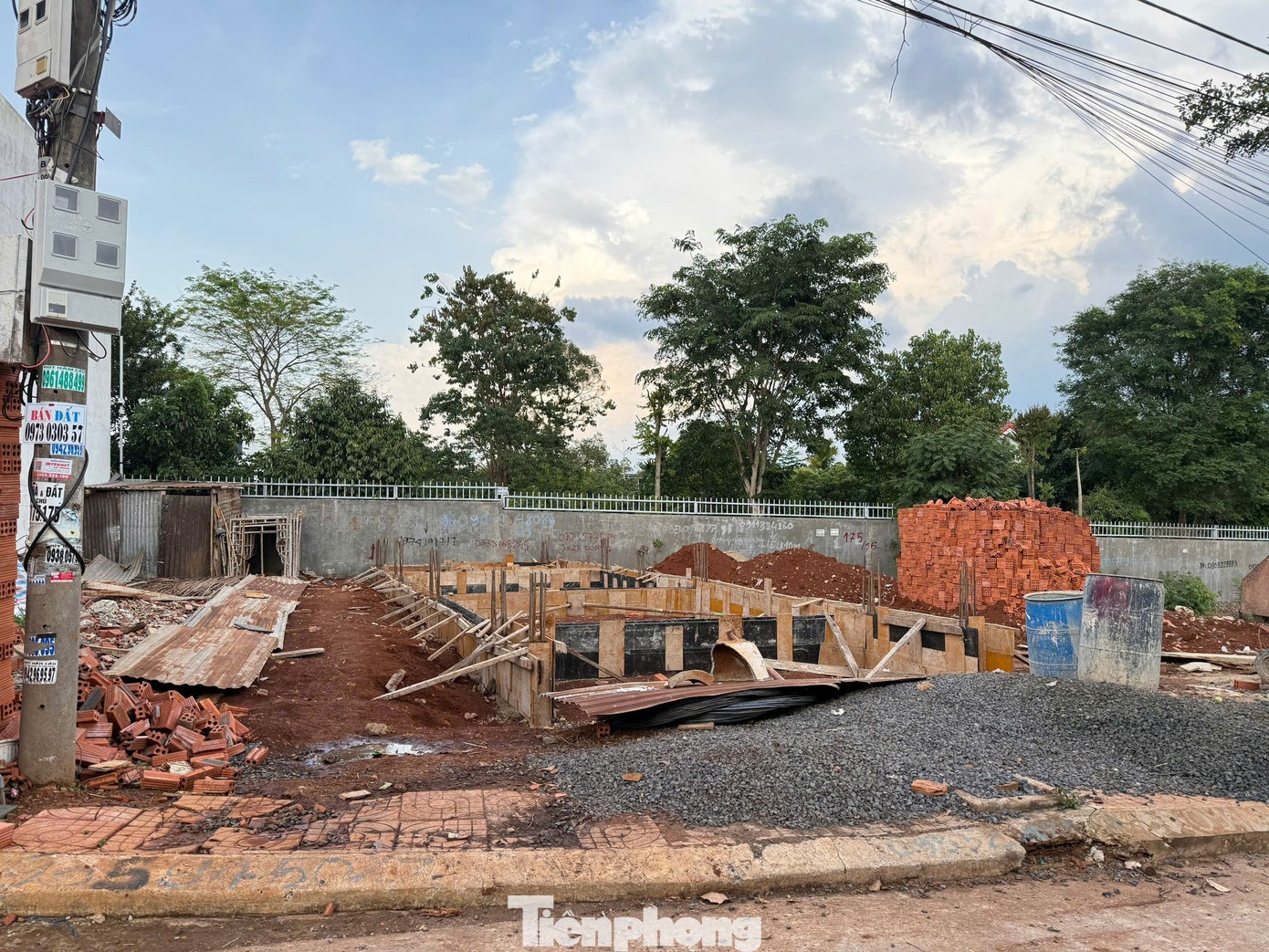 Xay nham dat Dak Lak anh 6