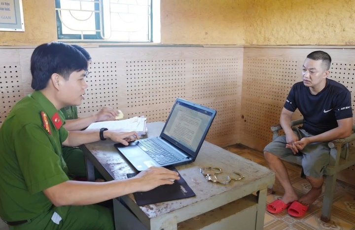 Thue oto tu lai,  lam gia giay to anh 1