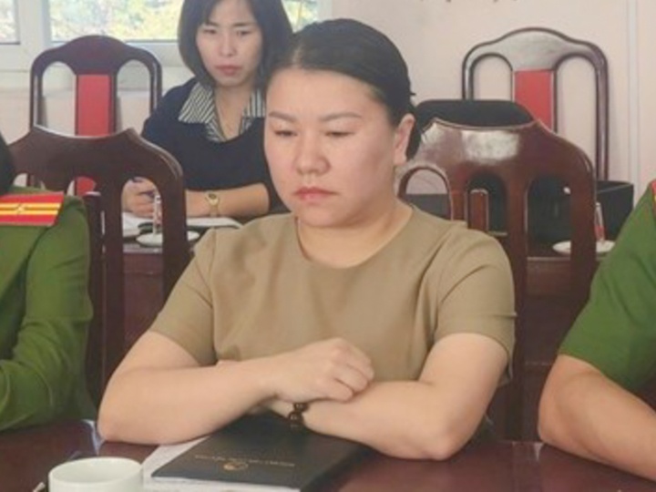 Dinh Thi Dieu Hoa,  Lao Cai anh 1
