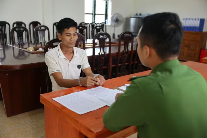 Nam tai xe bi lua 100 trieu dong sau khi nghe cuoc goi cua 'chu Nam' hinh anh