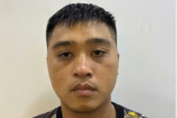 Khoi to nhom doi tuong gay roi trat tu cong cong, hanh hung 2 co gai hinh anh