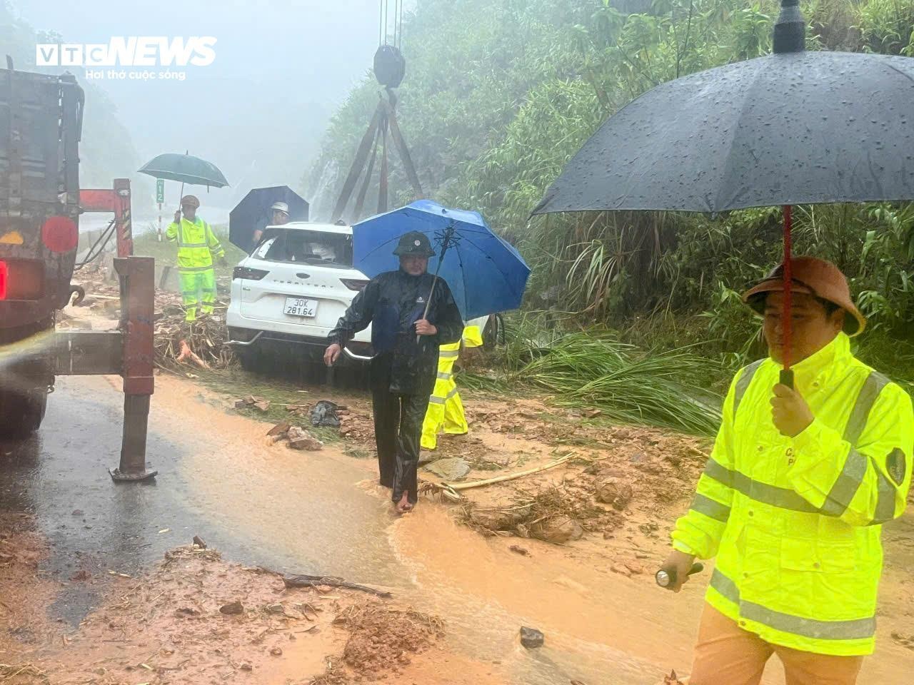 Lu lut ngap Hue anh 11