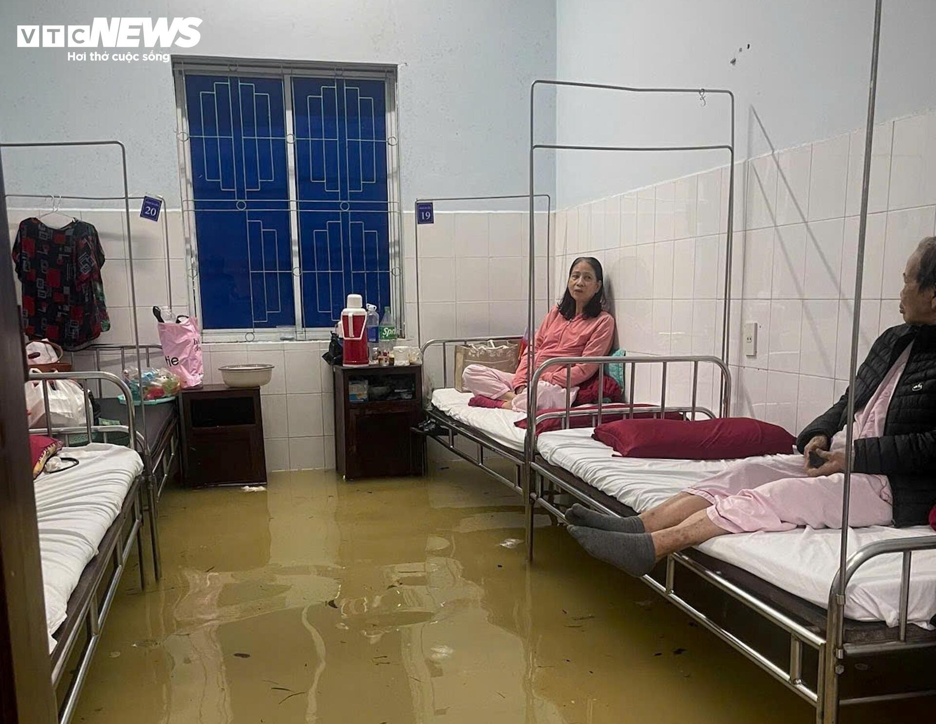 Lu ngap benh vien Hue anh 4