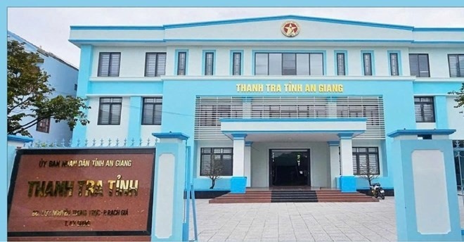 Chuyen co quan dieu tra vu lap khong ho so lay tien tro cap xa hoi hinh anh