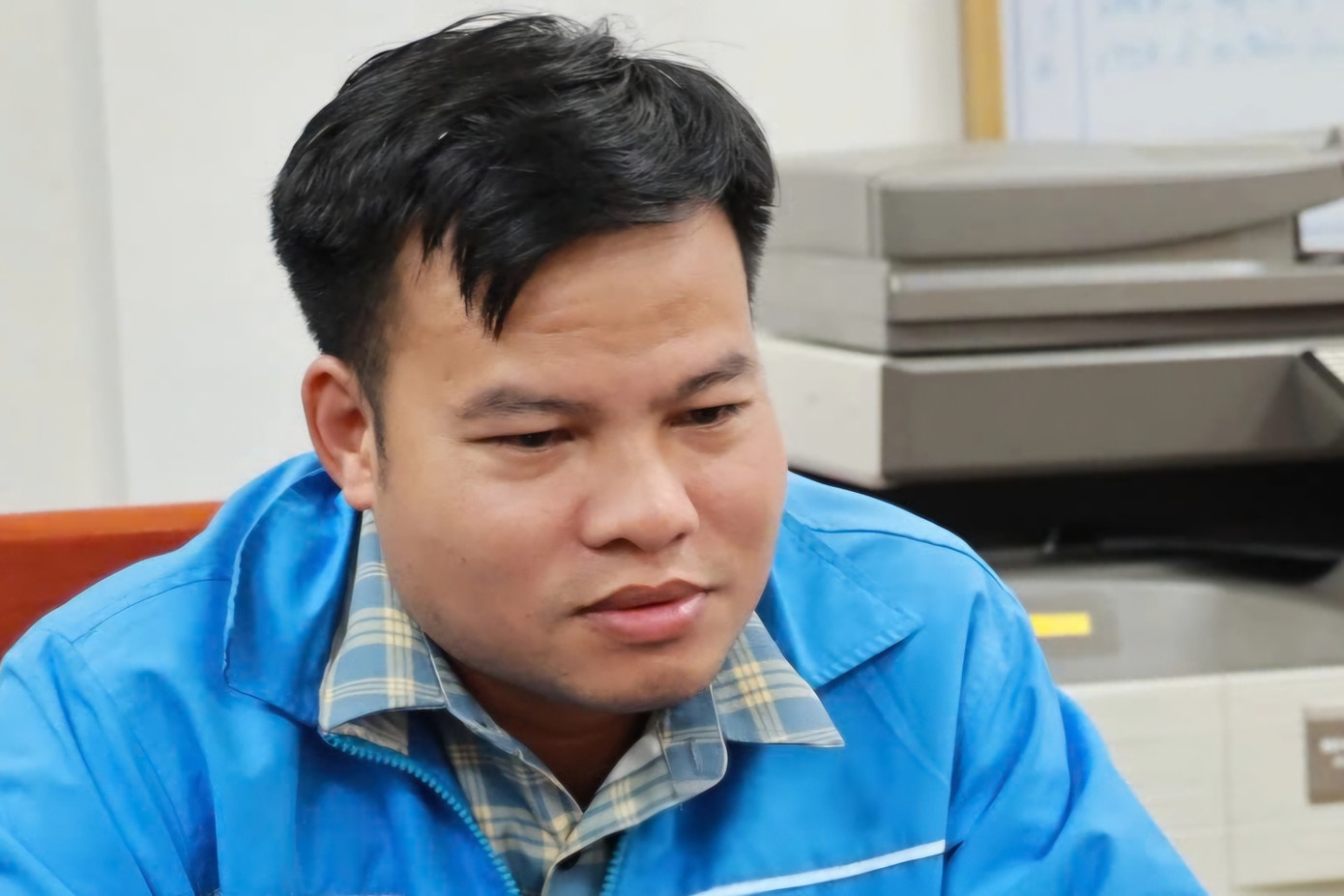 Nam giao vien,  Lam gia van ban anh 1