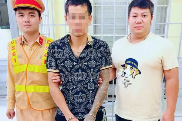 Nguoi dan ong vua mua 8 goi ma tuy, 'dung' to cong tac lien nganh hinh anh