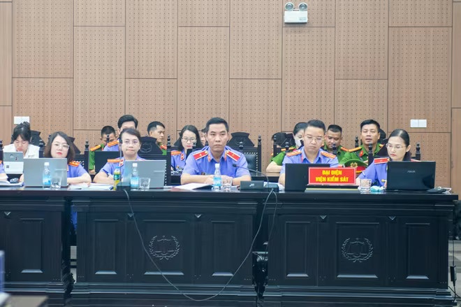 Khách sạn Pullman,  Đánh bạc,  Vụ đánh bạc,  King Club,  Cty Việt Hải Đăng,  Chủ Việt Hải Đăng,  Gđốc Việt Hải Đăng ảnh 1 Khach san Pullman,  Danh bac,  Vu danh bac,  King Club,  Cty Viet Hai Dang,  Chu Viet Hai Dang,  Gdoc Viet Hai Dang anh 1