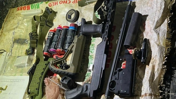 Vu 3 nguoi bi ban tu vong: Bat 3 nghi pham ban sung cho hung thu hinh anh