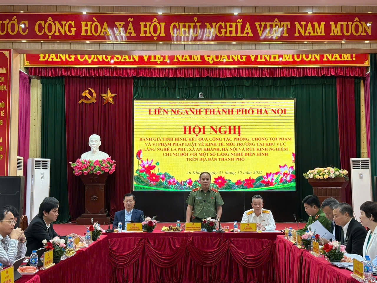 co so san xuat,  ho kinh doanh,  La Phu anh 2