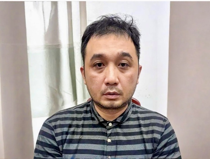 Tron truy na,  Lap song bac anh 1