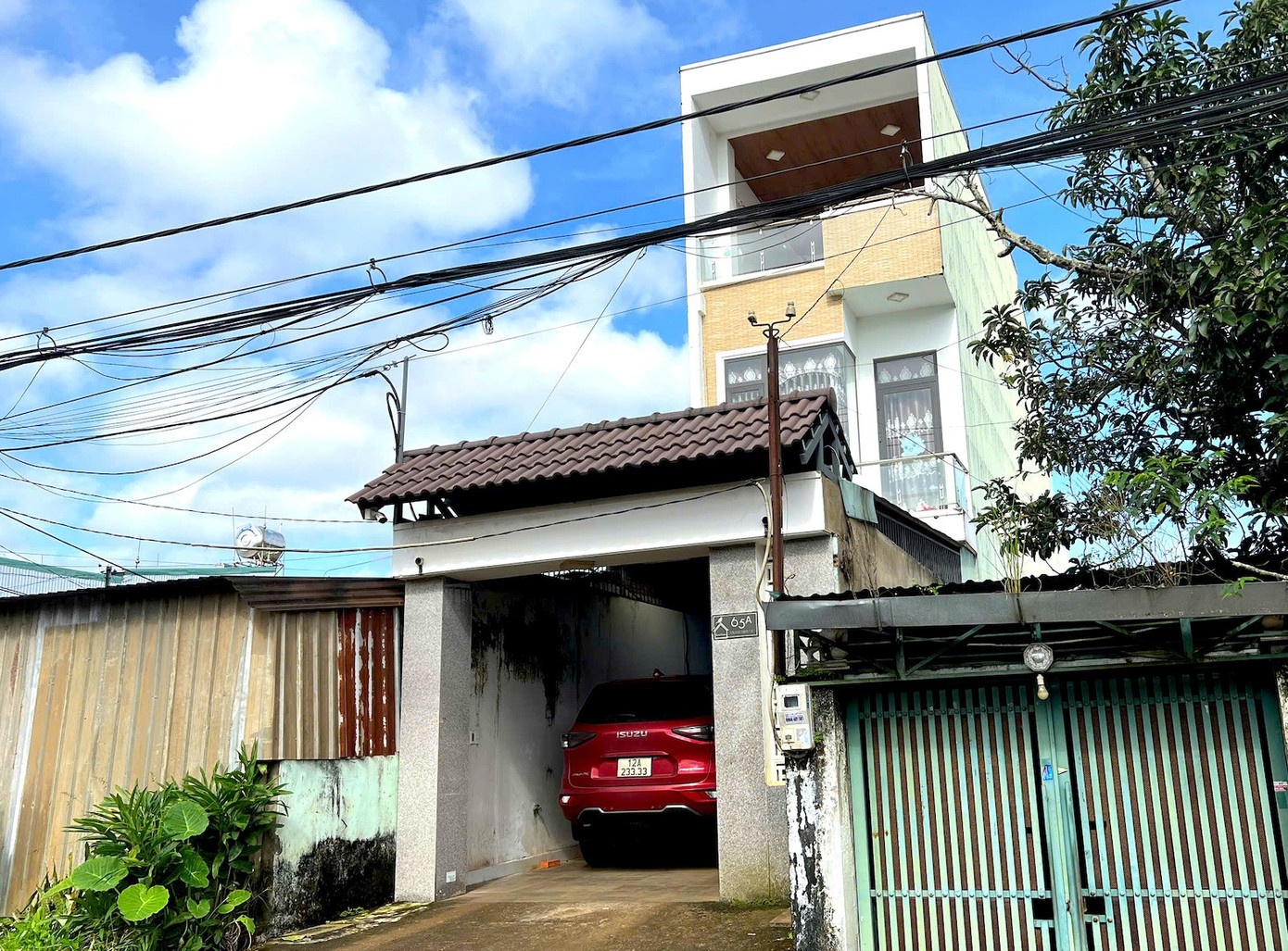 Lam gia 10 ho so, lanh dao 2 cong ty o Gia Lai bi khoi to hinh anh