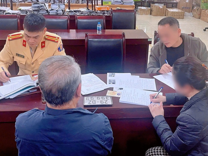 trung bien so,  tu quy 9,  Ha Noi anh 2