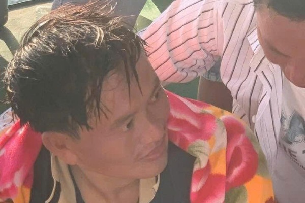 Phep mau 3 nguoi dan ong Ly Son tro ve sau 48 gio troi dat giua bien hinh anh