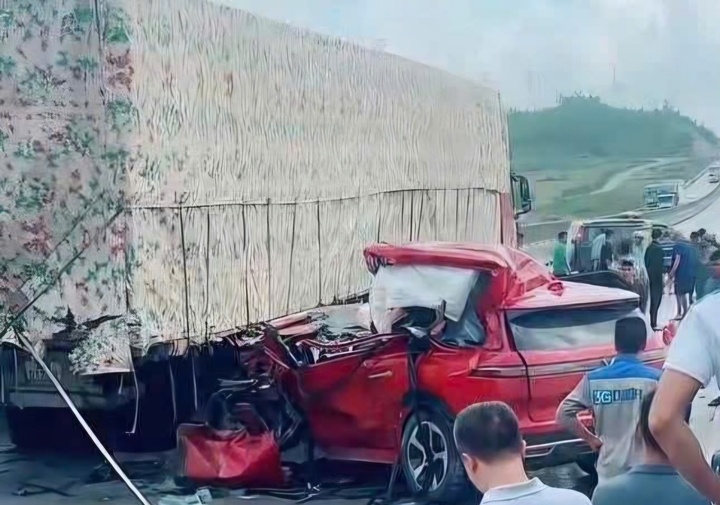 Chuyen ho so vu tai nan tren cao toc o Thanh Hoa sang co quan dieu tra hinh anh