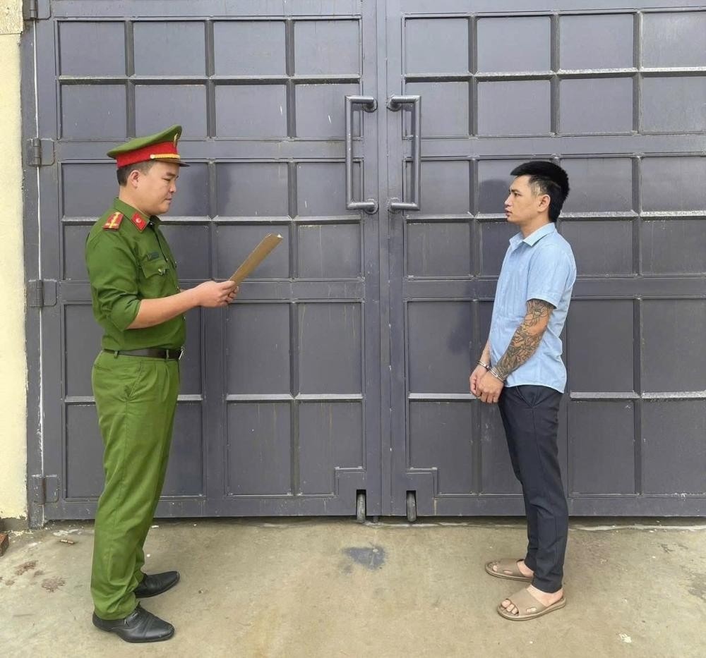 Ban nho giu ho,  38 chi vang bac anh 1