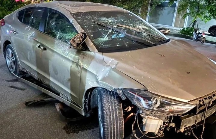 Tai xe nghi bi danh vi khong xoa clip dot phao: Chinh quyen len tieng hinh anh